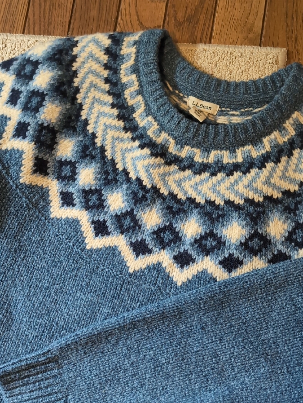 L.L. Bean Blue Fair Isle Crewneck Sweater - Picture 3 of 5